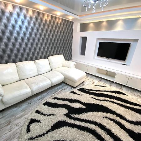 Bright Luxury Apartment Near Center Chişinau Exteriör bild